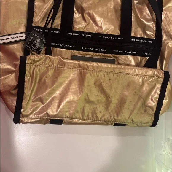 Marc Jacobs Ripstop Tote Bag – Gold/Black – Like New - Picture 5 of 7